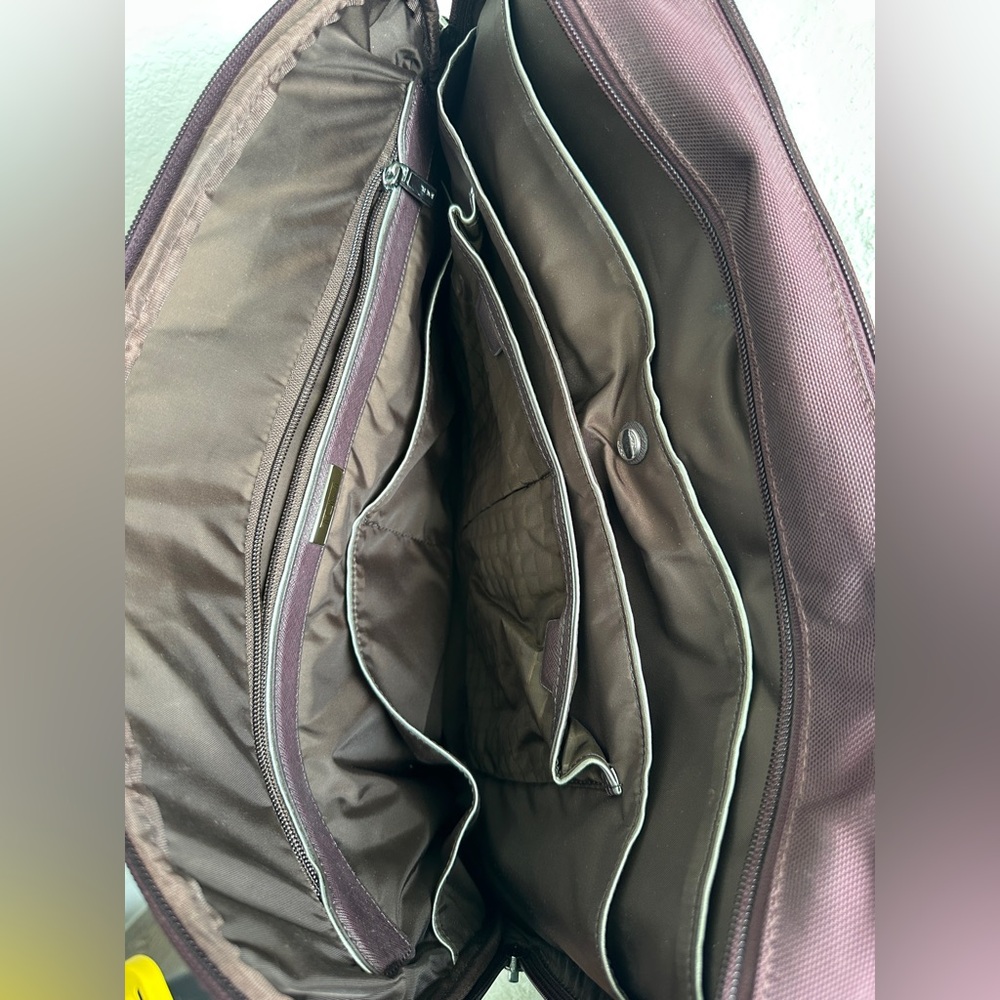 Tumi Burgundy Nylon T-Pass Kennedy Deluxe Brief Laptop Bag‎ - Picture 14 of 17